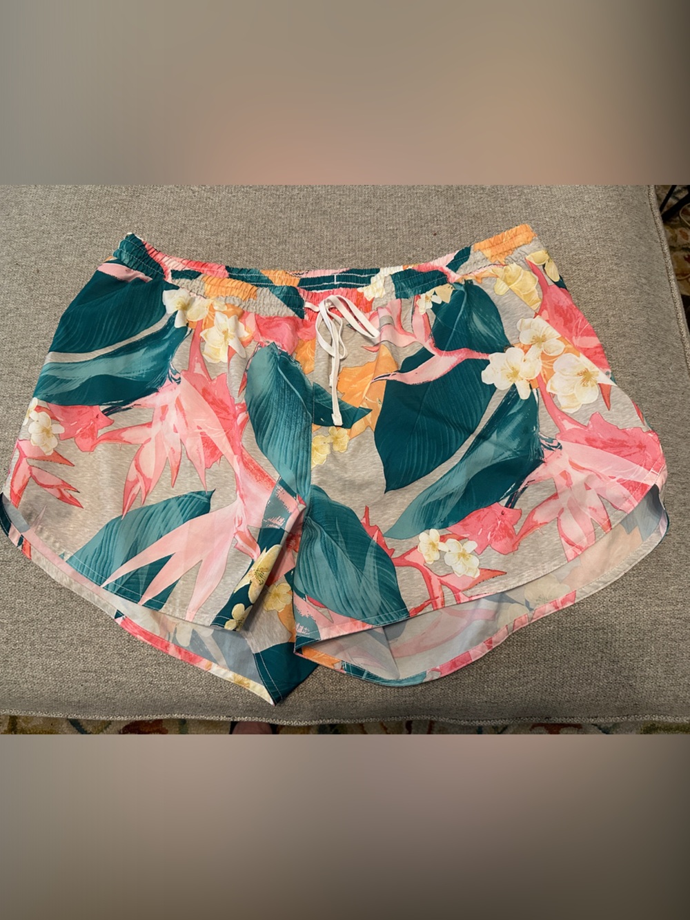 XL Old Navy Floral Print Women's Athletic Shorts - Pink & Teal